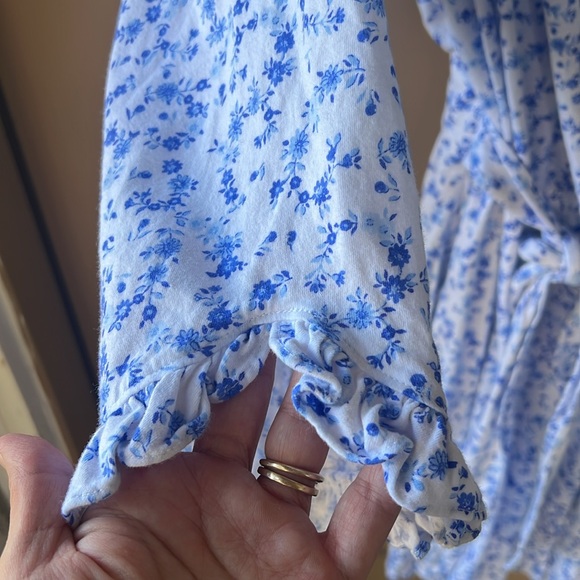 Eileen West Ruffled Robe - Picture 4 of 11